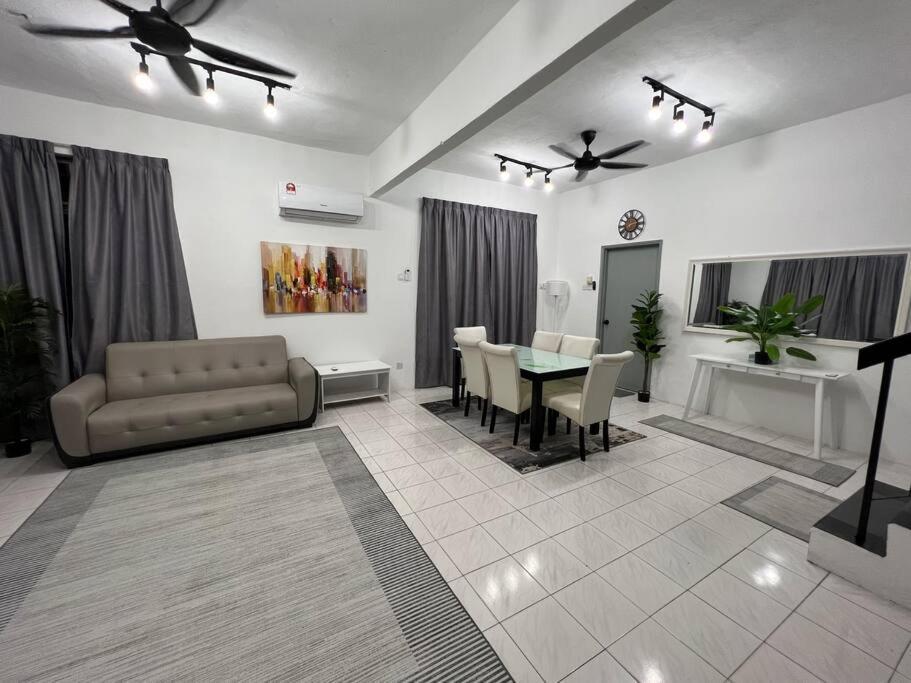 Rumah Melati By Impian Homestay Klia-Salak Tinggi-Nilai 세팡 외부 사진
